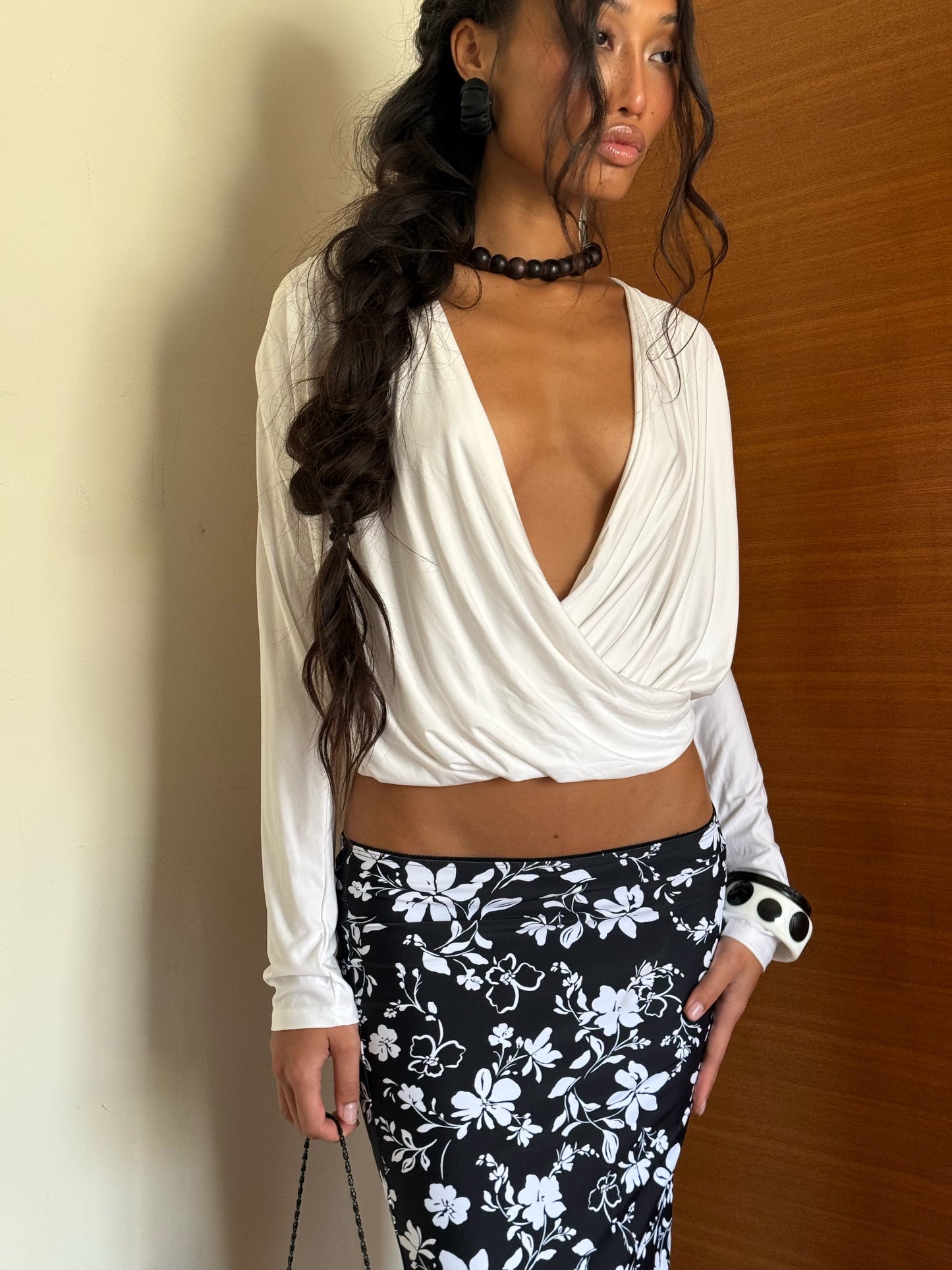 Long Sleeves Drapped Top - White