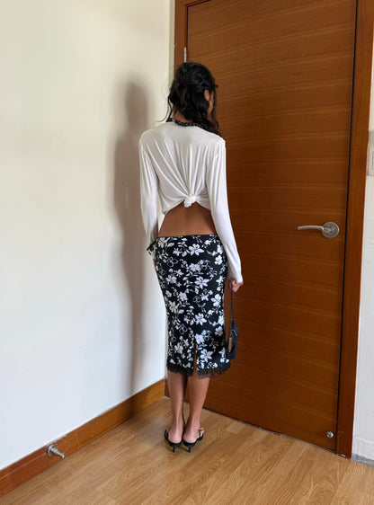 Long Sleeves Drapped Top - White