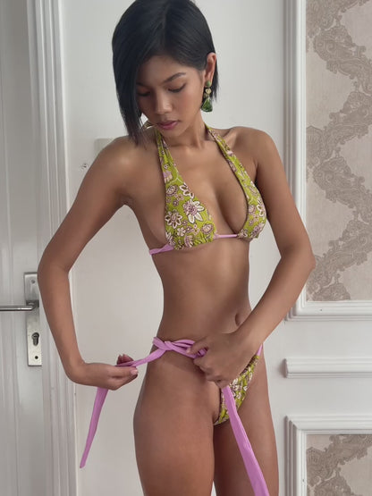 Bikini 010 April
